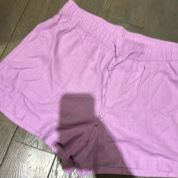 GAP Linen Blend shorts with pockets - Picture 2 of 5